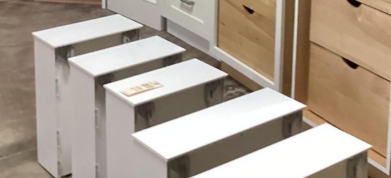 5 Metal Drawers 3 - 14" Wide X 21" Deep And 3 - 20" Wide x 21" Deep