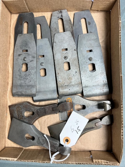 4 STANLEY BLADES, 4 LEVER CAPS
