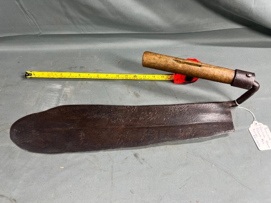 UNUSUAL HAND FORGED HAY KNIFE CA:1850...