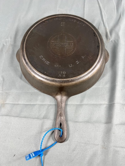 Griswold No. 9 Cast Iron Skillet, Large Block logo w/ heat ring