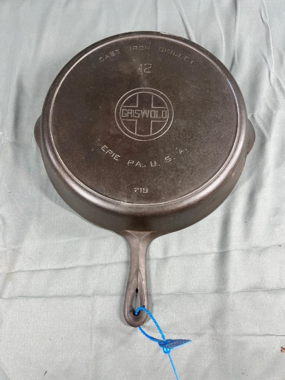 Griswold No. 12 Large Block Logo Cast Iron Skillet w/ heat ring