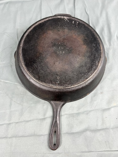 SK no. 12 Cast Iron Skillet w/ heat ring