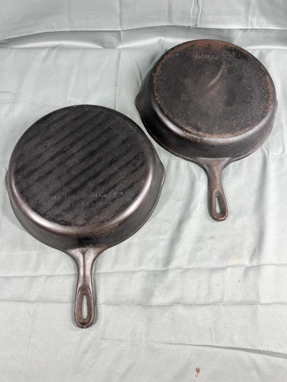 Pair of no. 10 Skillets, one marked Wagner, one unmarked
