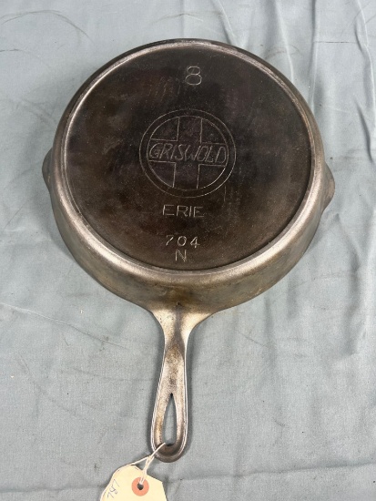 Griswold no. 8 Slant Block Logo cast Iron Skillet w/ heat ring