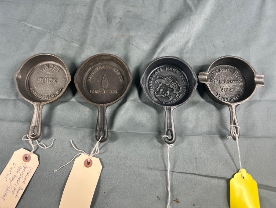 4- Advertising cast iron ashtrays