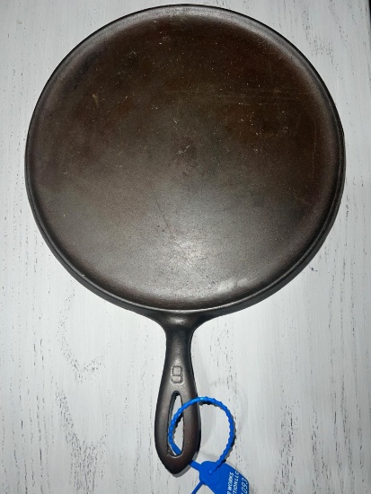 Griswold no. 9 Slant Block Cast Iron Handled Griddle