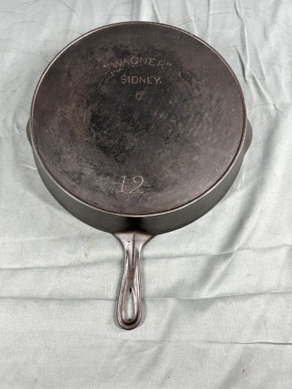 Wagner no. 12 Cast Iron Skillet w/ heat ring