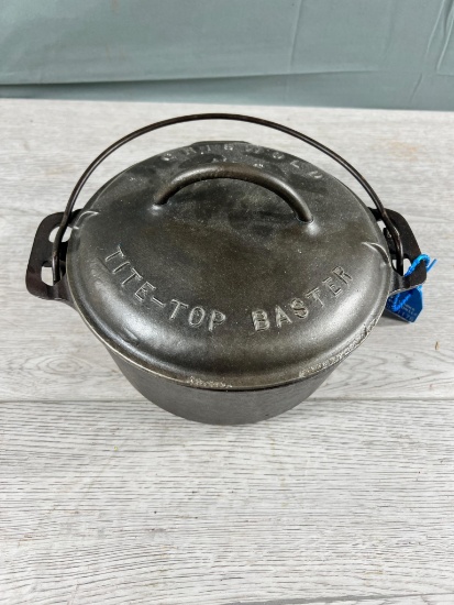 GRISWOLD NO. 6 TITE TOP BASTER DUTCH OVEN