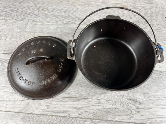 GRISWOLD NO. 8 TITE TOP BASTER DUTCH OVEN