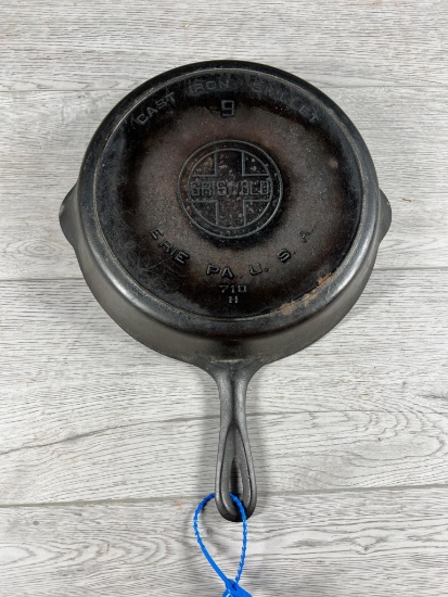 Griswold No. 9 Cast Iron Skillet, Large Block logo w/ heat ring