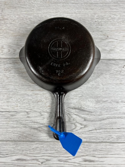 Griswold No. 4 Small Block Logo Cast Iron Skillet