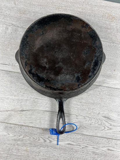 Favorite Piquaware No. 12 Cast Iron Skillet w/ heat ring, Smiley Logo