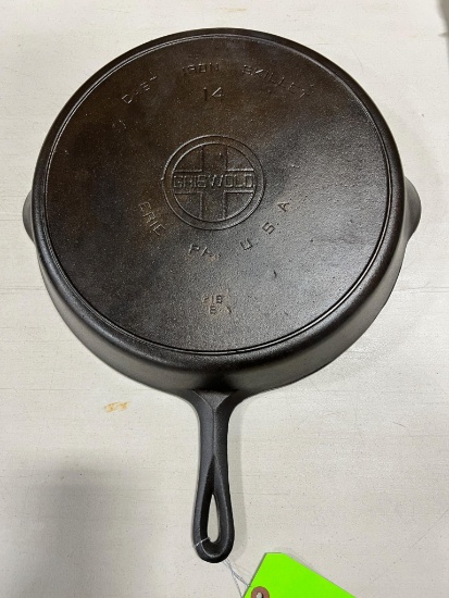 Griswold No. 14 Large Block Logo Cast Iron Skillet w/ heat ring, sits flat