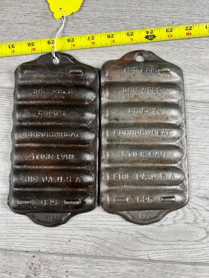 Miniature Griswold no. 262 Corn or Wheat stick Pans