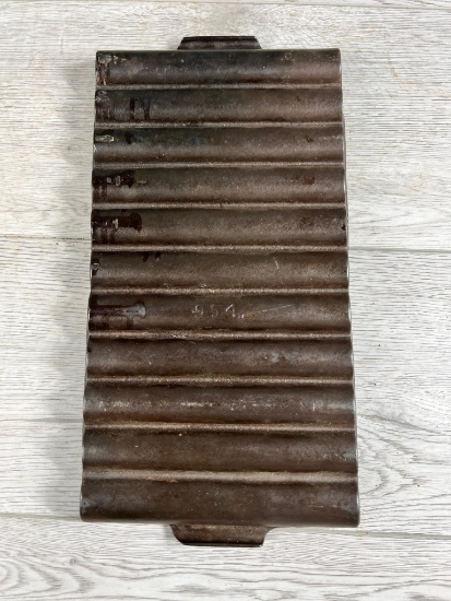 Erie 954 Cast Iron Bread pan