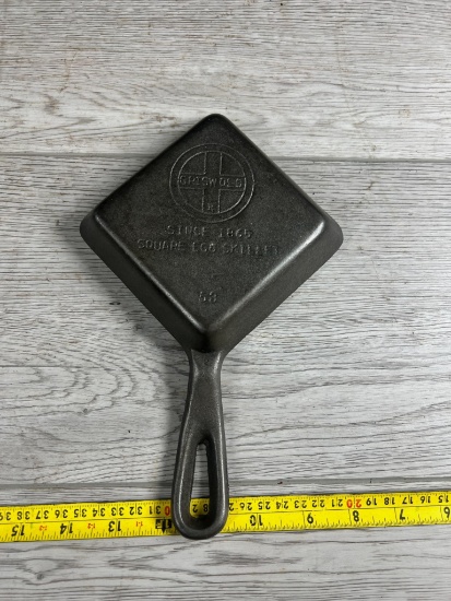 Griswold Cast Iron Egg Skillet