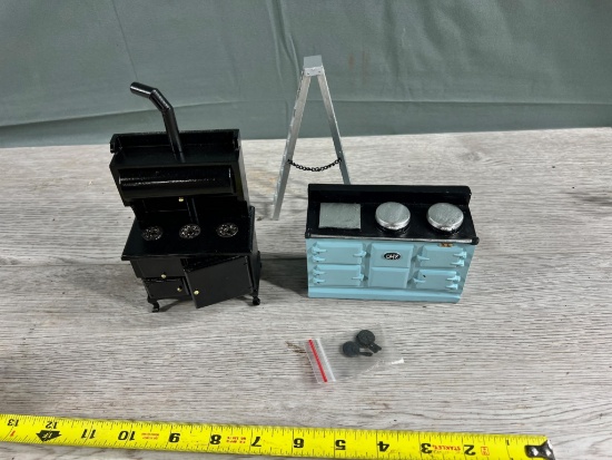 2- miniature stoves and stepladder
