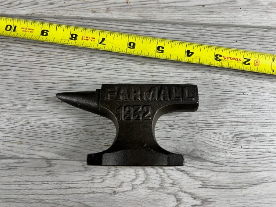 Farmall 1932 Miniature Branded Anvil