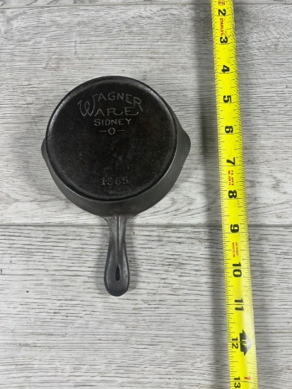 Wagner 1365 Miniature Cast Iron Skillet