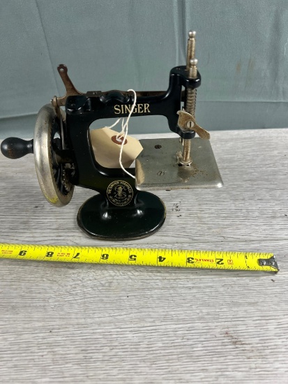 Singer Child's Sewing Machine