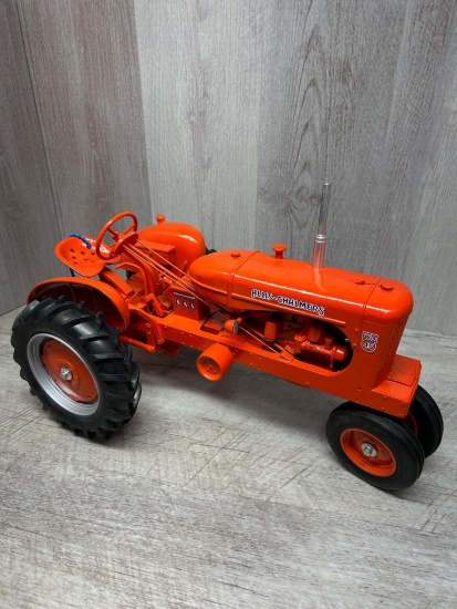 1/8th scale Allis Chalmers WD45 Tractor