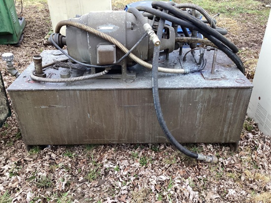 Hydraulic Tunk with 220/440 Volt Electric 10 Hp. Motor
