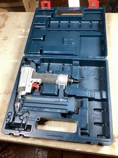 Bosch Model BNS200-18 / 18 Gauge Brad Nailer