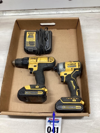 Dewalt 20 Volt Max Drill/Driver Set With Charger and 2 Batteries