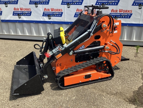 New Unused EGN Model EG360C Skid Loader with 40" Bucket, Aux. Hydraulics, Rubber Tracks, Elec. St...