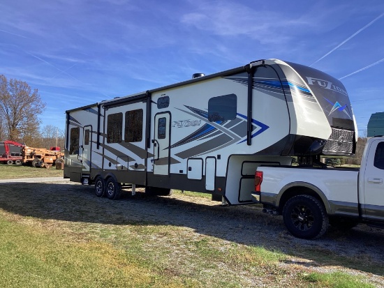 2020 Keystone RV Fuzion / Impact Trailer, Toy Hauler, Like New, Loaded With All The Extras