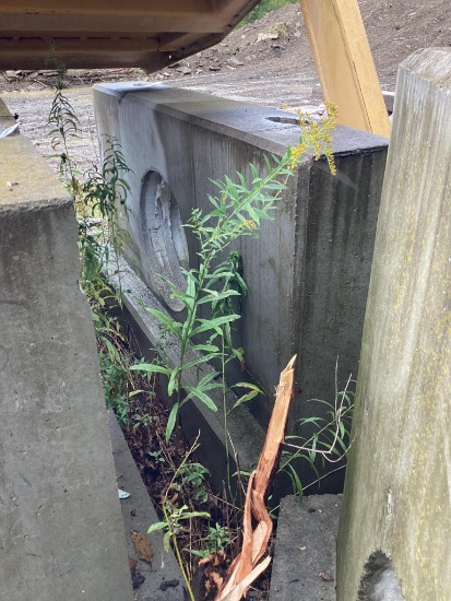 Precast Concrete End Cap 30" Hole, 84" Wide X 48" High