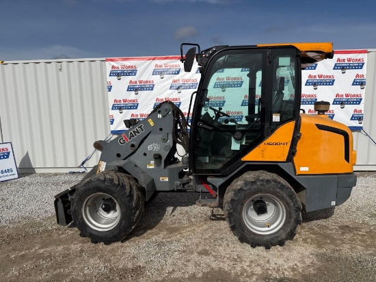 Giant V6004T Wheel Loader, 44hp, 916 hrs., SN# 600416025, Nice and Clean Unit