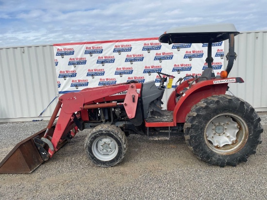 Massey Ferguson 1552 Tractor - 1140hrs - w/Loader Bucket 52hp