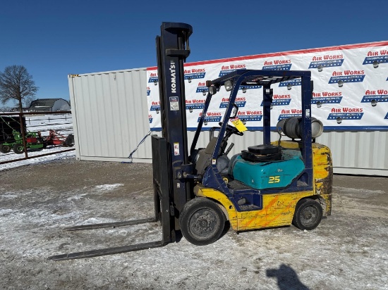Komatsu FG25STL-P-12 Forklift., LP Gas, 7191 Hours, SN 511527A