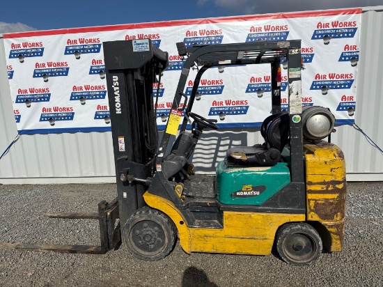 Komatzu 25 Forklift, SN# 581093A, 13043 hrs., 4stg mast, 3490#lift, LP gas