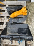 Mini Excavator Bucket and 3 rippers
