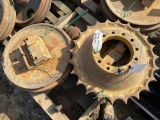 DOZER FINAL DRIVE AND IDLER. FITS CASE 750