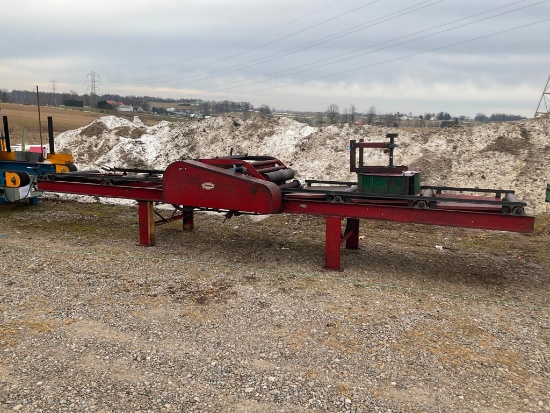 Meadows 4 x 36 Edger, 3-saw; 2 moveable, 1 stationary