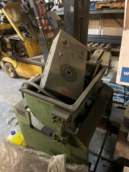 (Inv.56049) Vibrodyne VE800 Finishing Vibrator Machine, 120 Volt, Good Condition