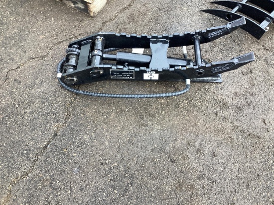 New Unused GIYI Hydraulic Excavator Thumb, Fits Cat 3 Ton Excavator