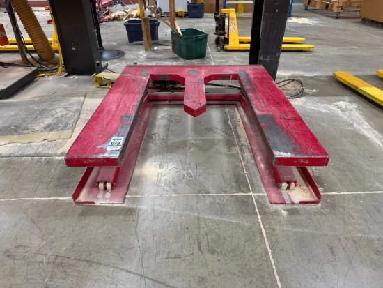 Southworth RollE2.2 Pallet Lift Table Electric/Hydraulic 2200 Lbs Cap. .