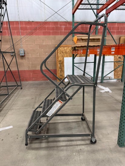 EGA MD1014 Rolling Warehouse Ladder 4 Step .
