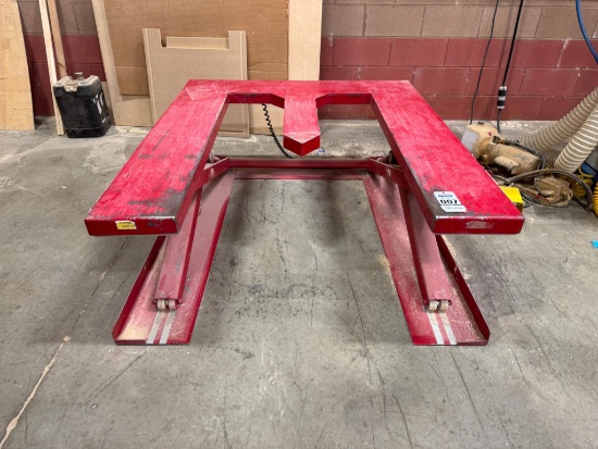 Southworth RollE2.2 Pallet Lift Table Electric/Hydraulic, 2200 Lbs. Cap .