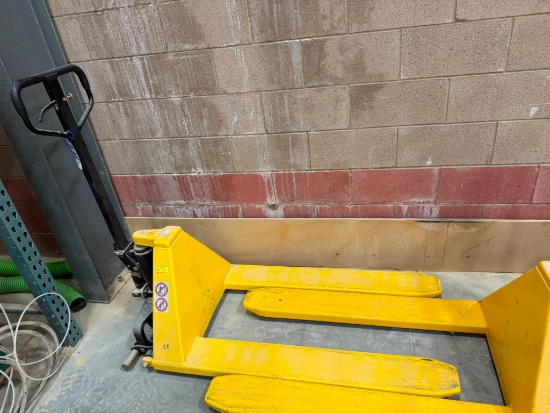 Wesco 272976 High Lift Pallet Jack, 3300 Lbs. Cap. . G1901048