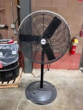 Central 28'' Pedestal Floor Fan .