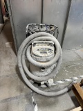 Work Shop 16 Gallon Wet/Dry Vac .
