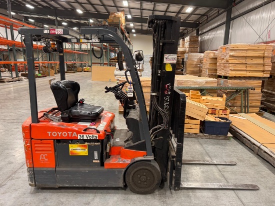 Toyota 7FBEU15 Electric Forklift, 2600 Lbs Capacity, 24,048 Hrs, 36 Volt
