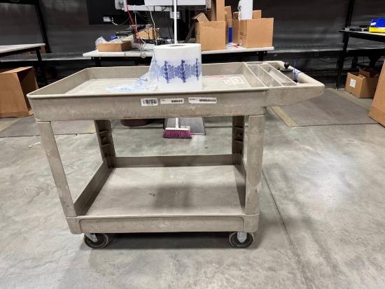 Rubbermaid 2 Shelf Cart 25" x 36"