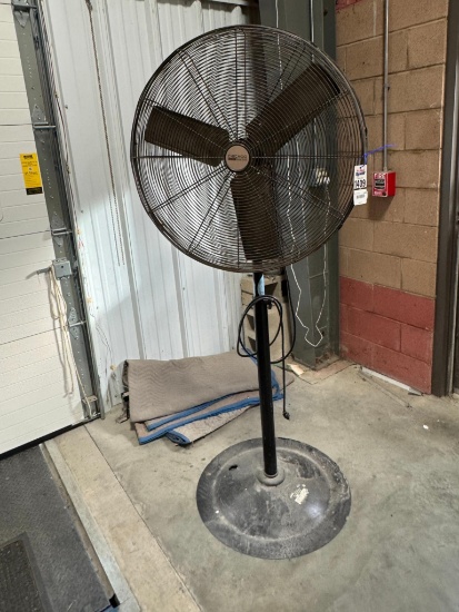 Chicago 30" Pedestal Floor Fan 120 Volt 1 Phase