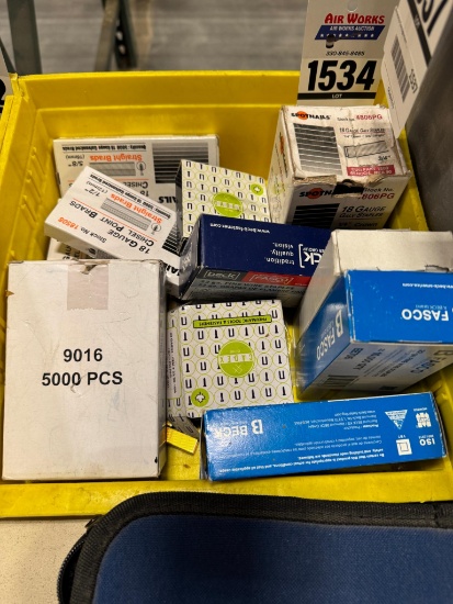 Box Lot Staples